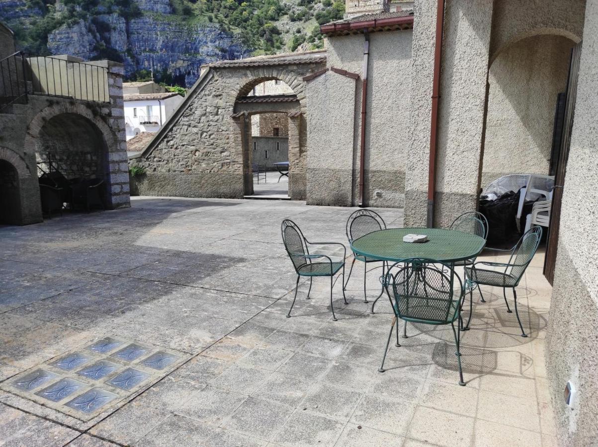 Antica Dimora Palazzo Rovitti Bed & Breakfast Cerchiara di Calabria Bagian luar foto